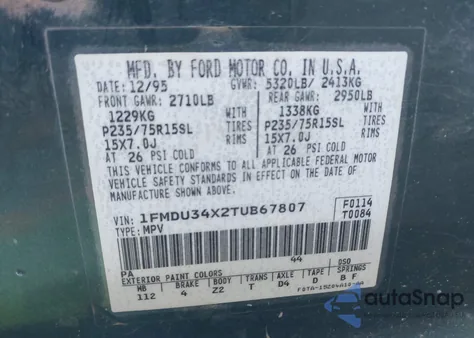 1996 Ford Explorer из США, поврежденный, VIN 1FMDU34X2TUB67807